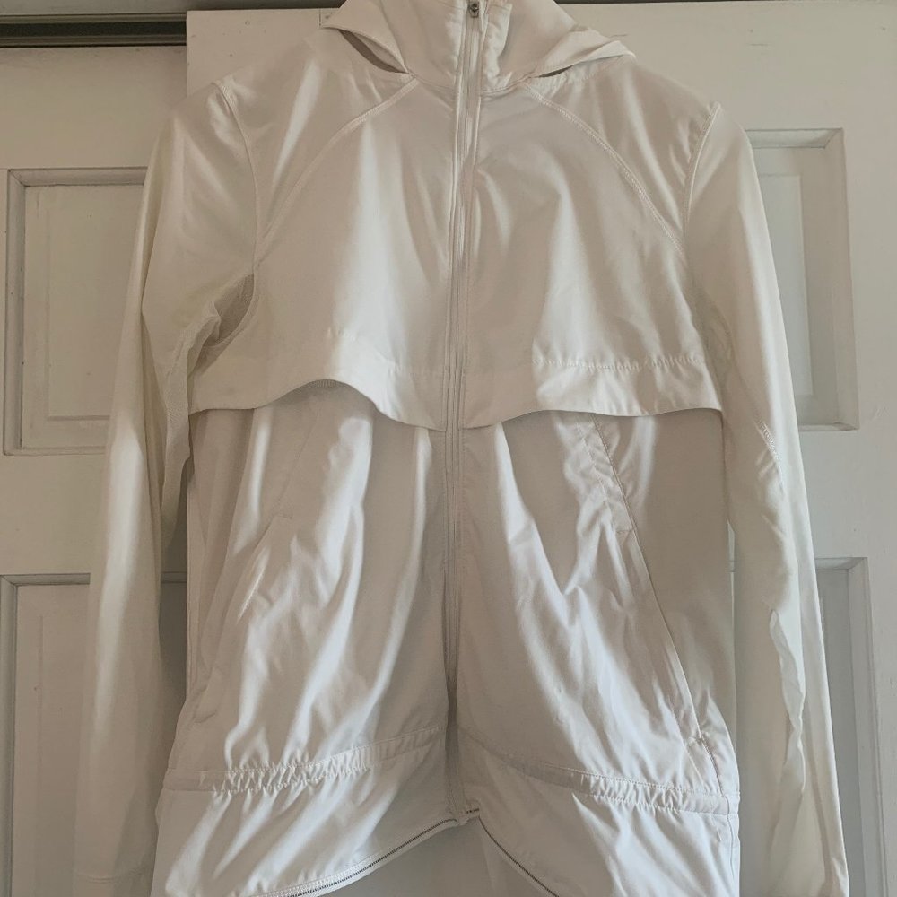 Lululemon women's windbreaker